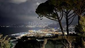 negozio in vendita a Lavagna