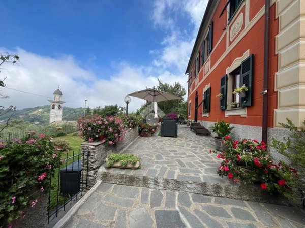 casa indipendente in vendita a Lavagna