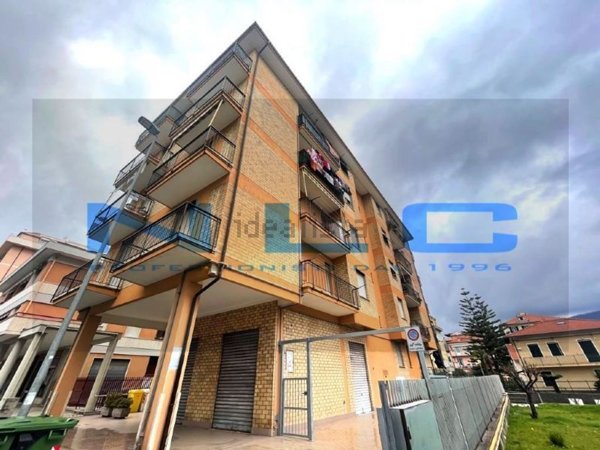 locale di sgombero in vendita a Lavagna