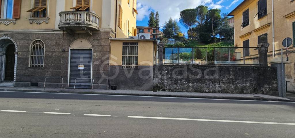 negozio in vendita a Lavagna