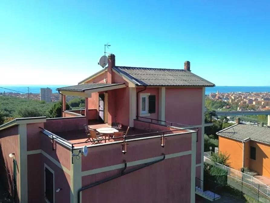 casa indipendente in vendita a Lavagna