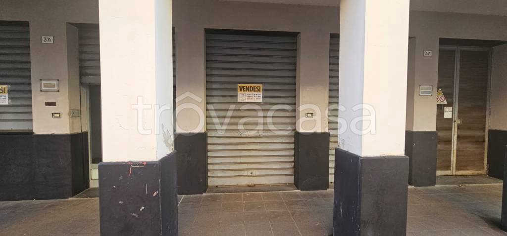 negozio in vendita a Lavagna