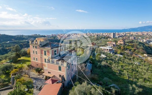 casa indipendente in vendita a Lavagna