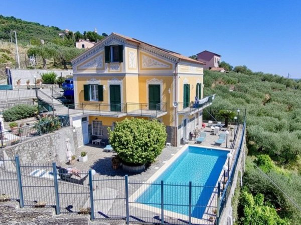 casa indipendente in vendita a Lavagna