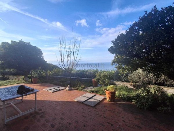 casa indipendente in vendita a Lavagna