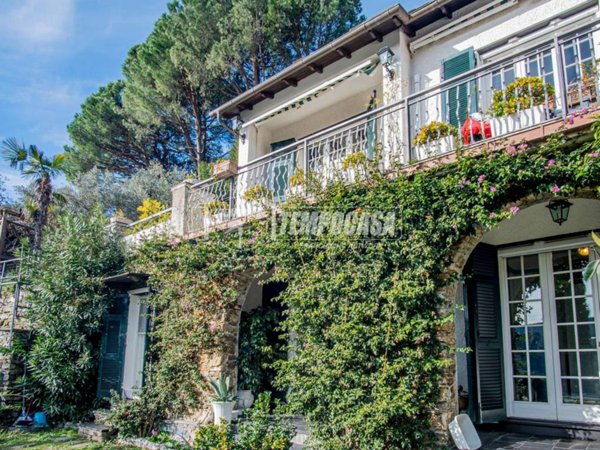 casa indipendente in vendita a Lavagna