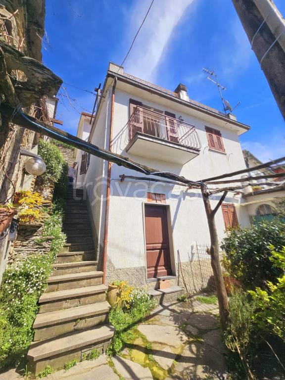 casa indipendente in vendita a Lavagna