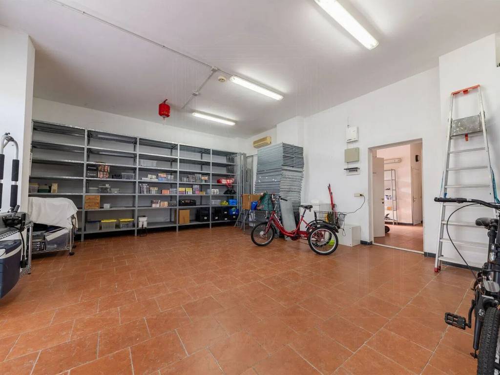 negozio in vendita a Lavagna