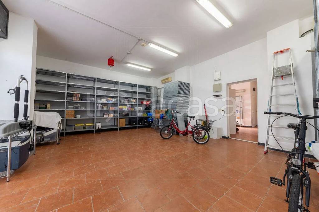 negozio in vendita a Lavagna