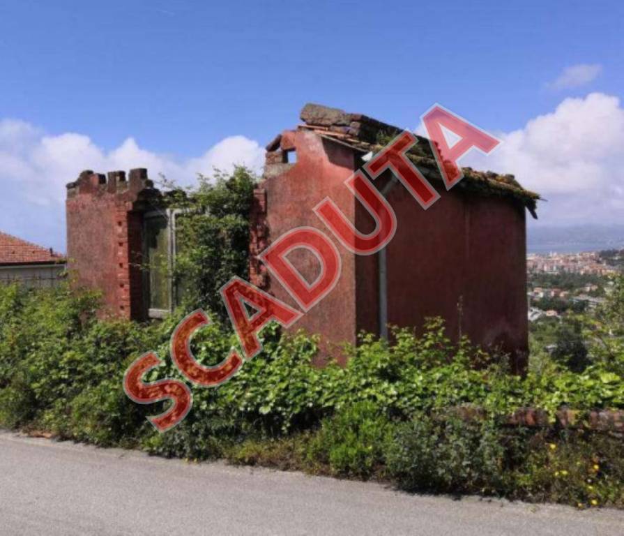 locale di sgombero in vendita a Lavagna