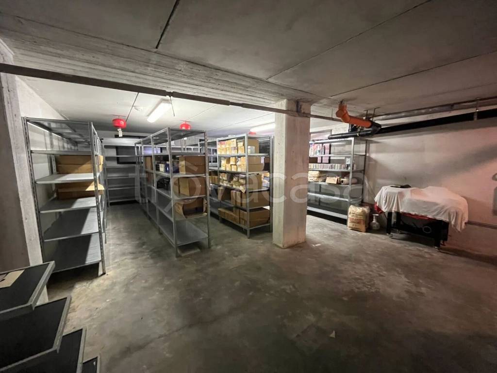 locale di sgombero in vendita a Lavagna