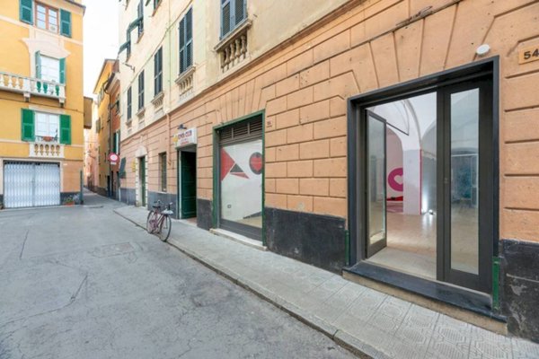 locale commerciale in vendita a Lavagna