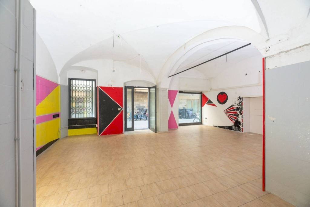 locale commerciale in vendita a Lavagna