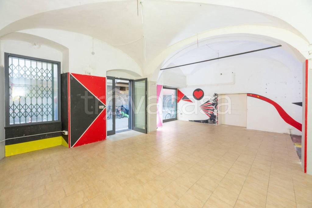 locale commerciale in vendita a Lavagna