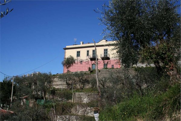 casa indipendente in vendita a Lavagna