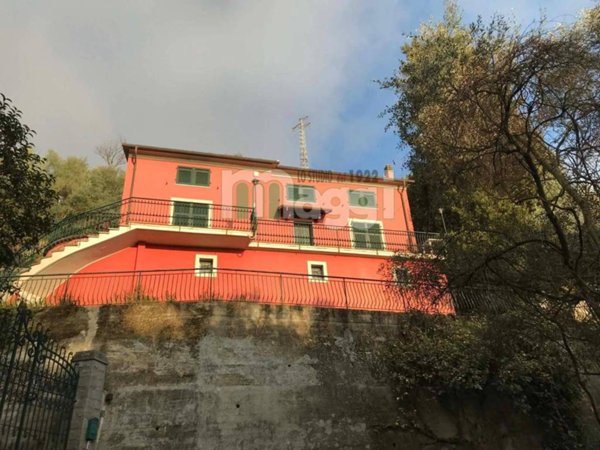 casa indipendente in vendita a Lavagna