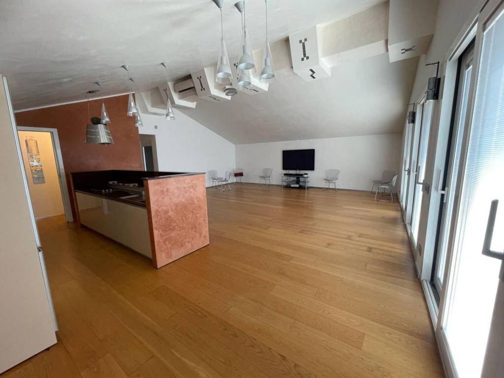 casa indipendente in vendita a Lavagna