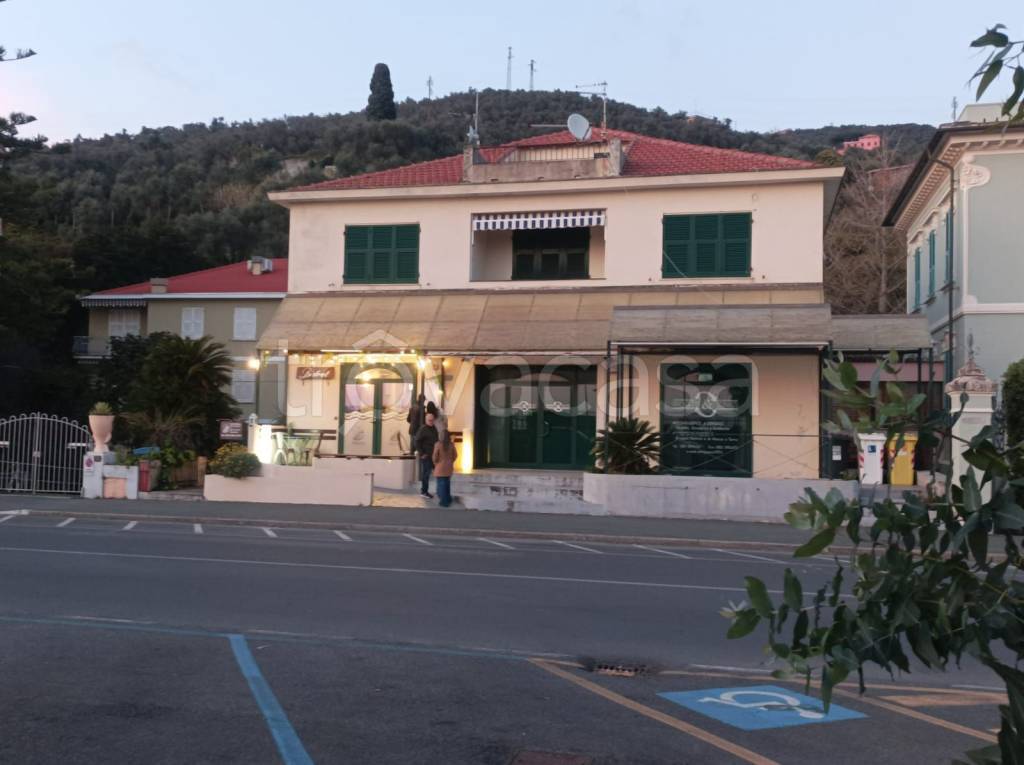 negozio in vendita a Lavagna