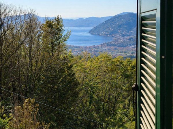 casa indipendente in vendita a Lavagna