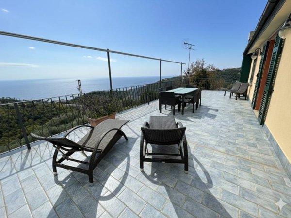 casa indipendente in vendita a Lavagna