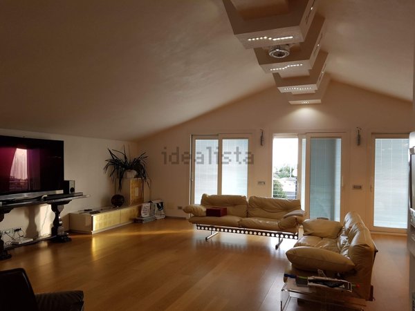 casa indipendente in vendita a Lavagna