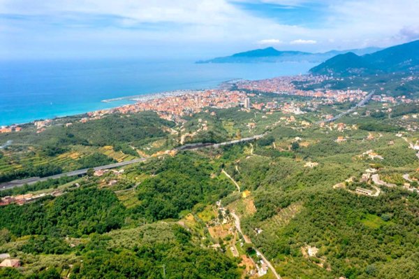 casa indipendente in vendita a Lavagna