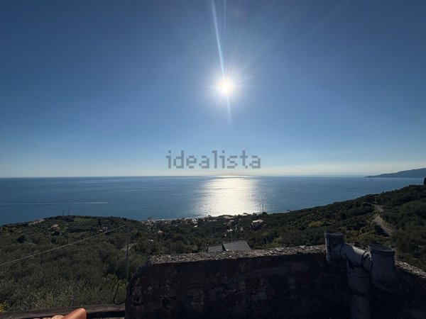 casa indipendente in vendita a Lavagna