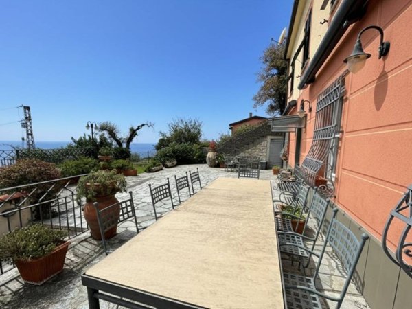 casa indipendente in vendita a Lavagna