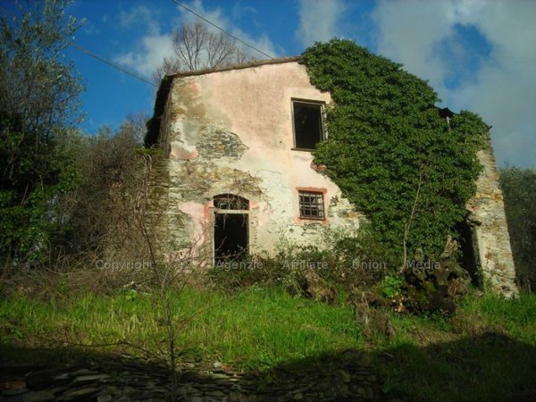 casa indipendente in vendita a Lavagna