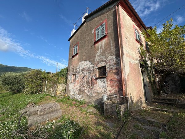casa indipendente in vendita a Lavagna