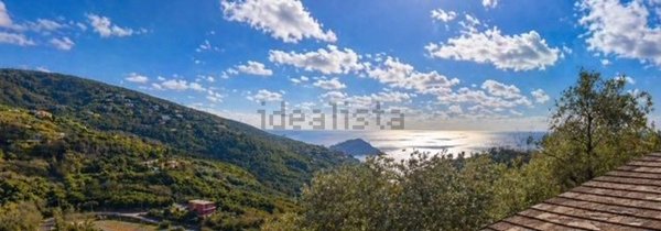 casa indipendente in vendita a Lavagna