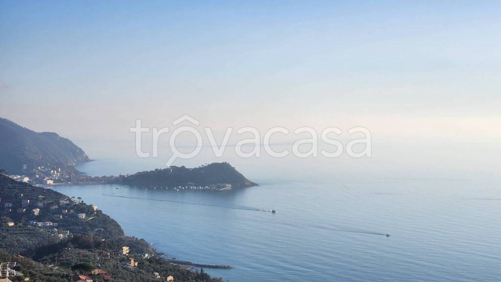 casa indipendente in vendita a Lavagna