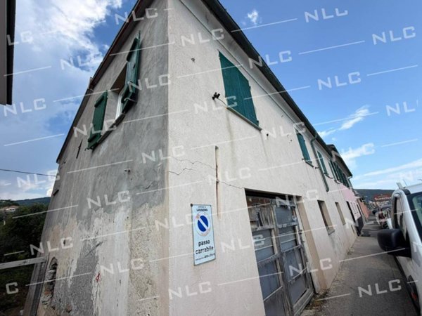 casa indipendente in vendita a Lavagna
