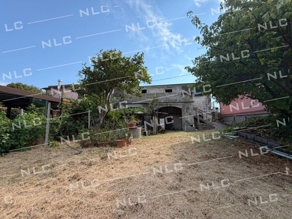 casa indipendente in vendita a Lavagna