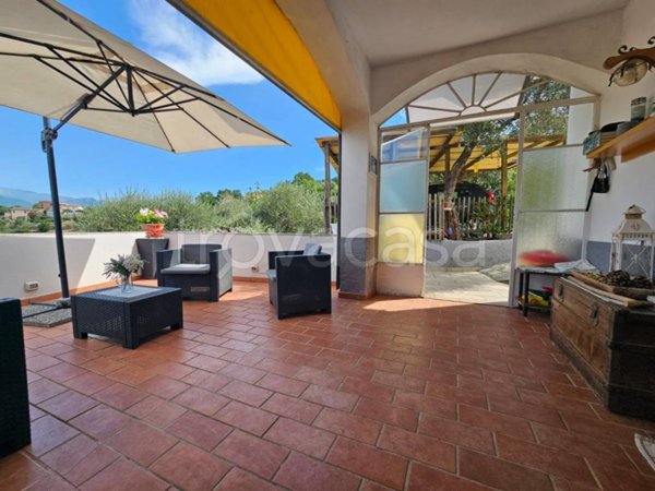 casa indipendente in vendita a Lavagna