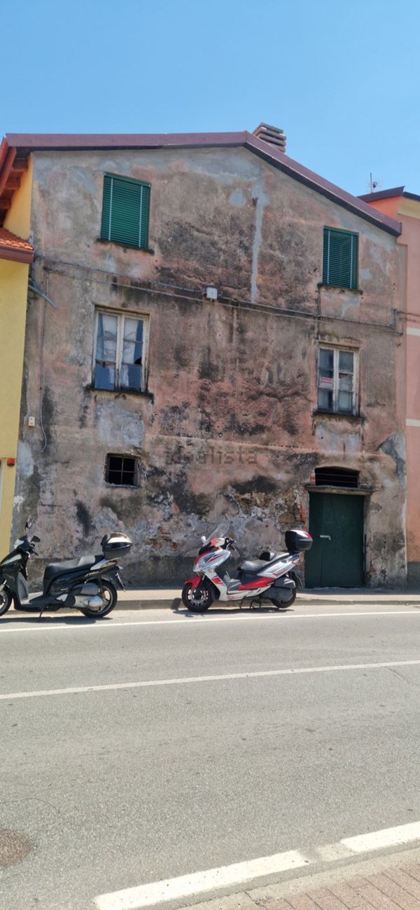 pentavano in vendita a Lavagna