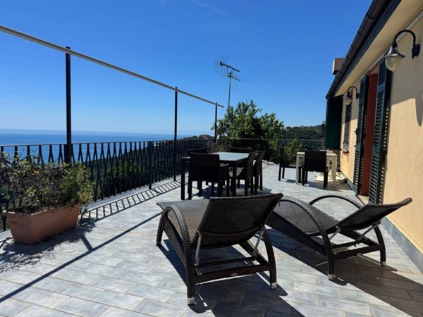 casa indipendente in vendita a Lavagna