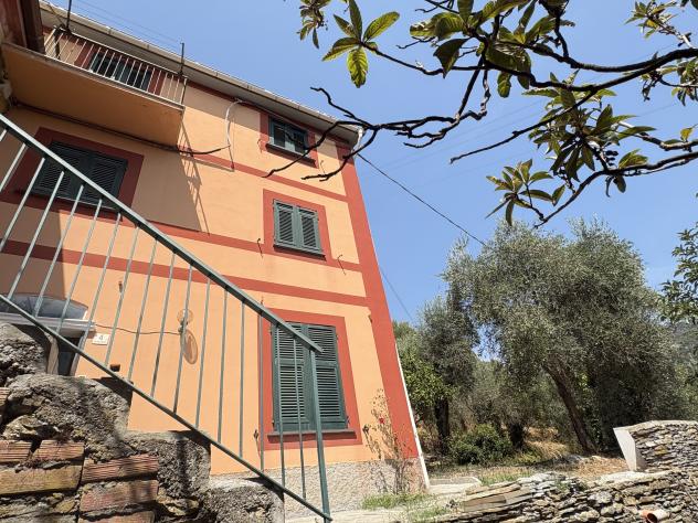 casa indipendente in vendita a Lavagna