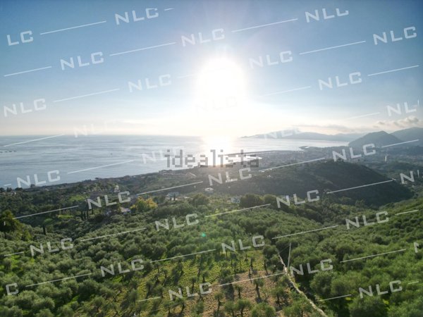 terreno in vendita a Lavagna