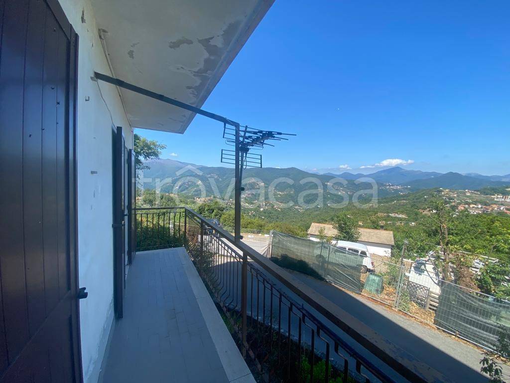 appartamento in vendita a Leivi in zona Bocco