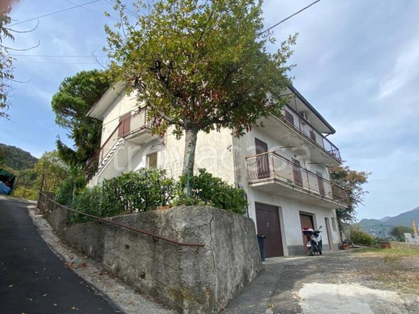 appartamento in vendita a Leivi in zona Bocco