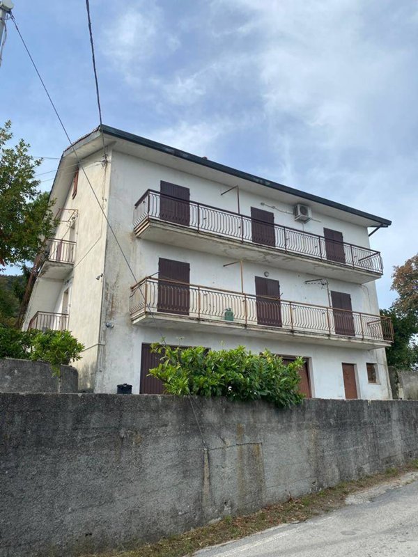 appartamento in vendita a Leivi