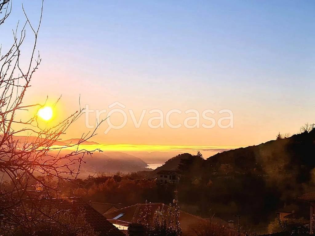 casa indipendente in vendita a Leivi