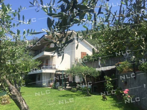 casa semindipendente in vendita a Leivi
