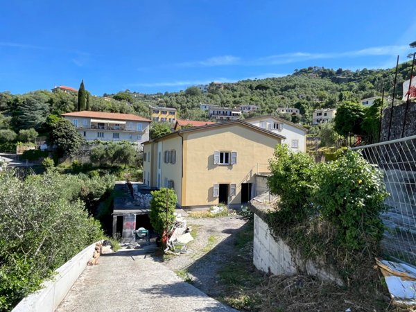 appartamento in vendita a Leivi