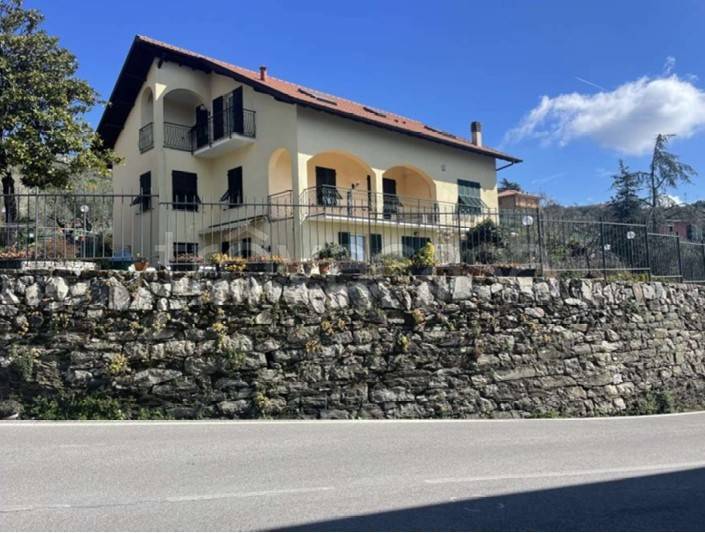 appartamento in vendita a Leivi