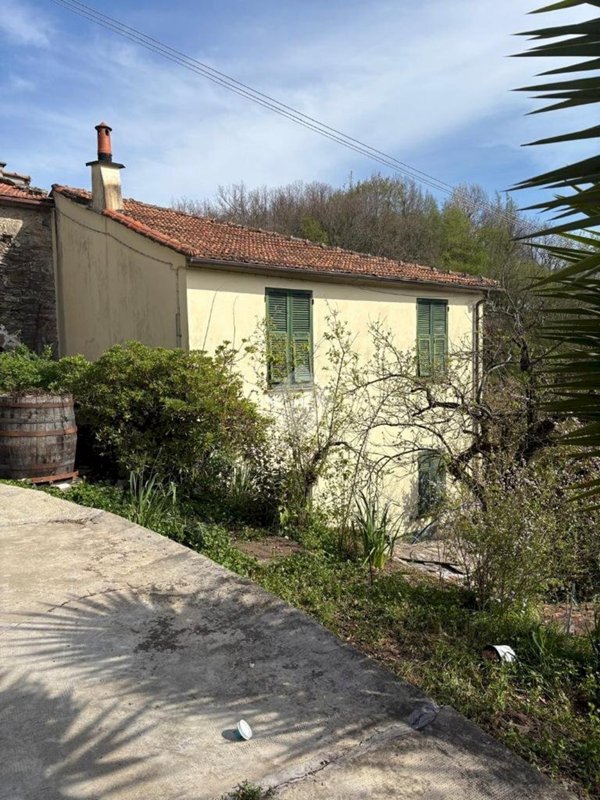 casa indipendente in vendita a Leivi in zona San Ruffino di Leivi