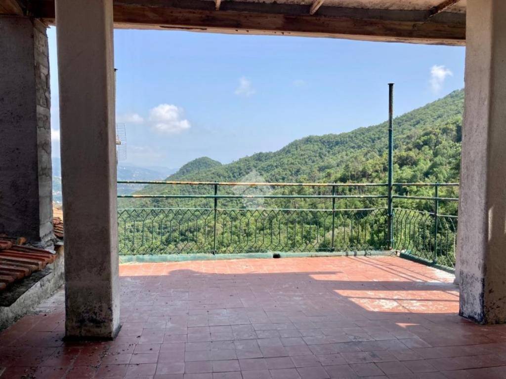 appartamento in vendita a Leivi in zona Bocco