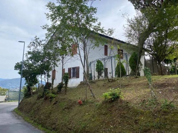 appartamento in vendita a Leivi in zona Bocco