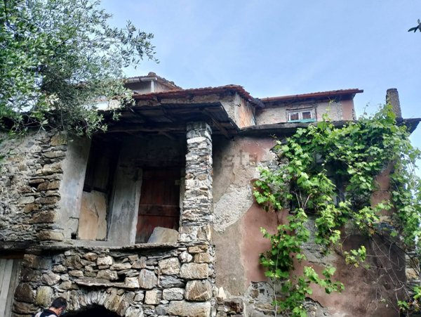 casale in vendita a Leivi in zona Bocco